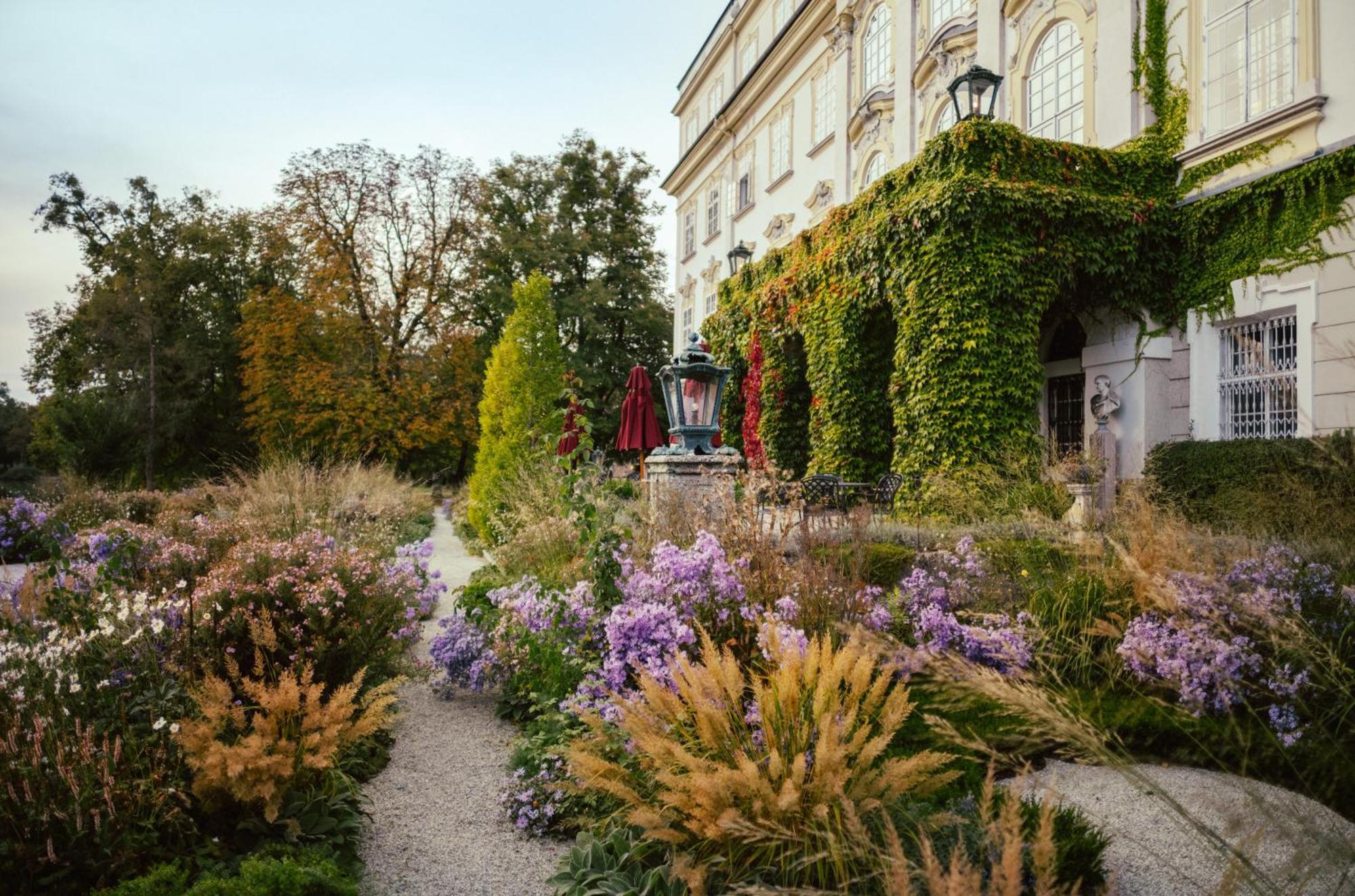 Hotel Schloss Leopoldskron Salzburg Bagian luar foto