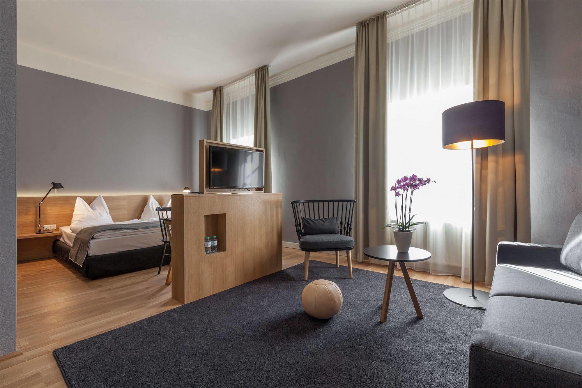 Hotel Schloss Leopoldskron Salzburg Bagian luar foto